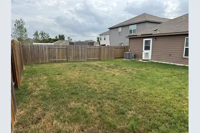 117 Allington Circle, Jarrell, TX 76537 - Photo 7