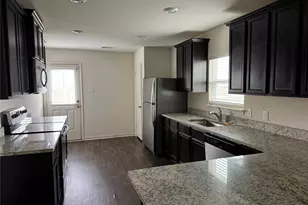 117 Allington Cir, Jarrell, TX 76537 - Photo 3