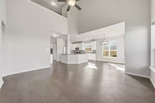 134 Finley St, Hutto, TX 78634 - Photo 5