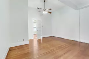 609 W 35th St, Austin, TX 78705 - Photo 11