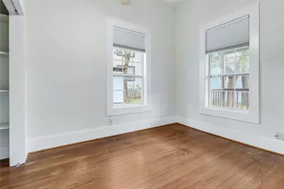 609 W 35th Street, Austin, TX 78705 - Photo 21