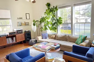 609 W 35th St, Austin, TX 78705 - Photo 27