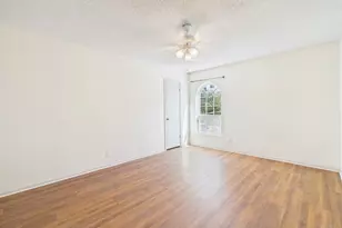 910 Duncan Ln, Austin, TX 78705 - Photo 27