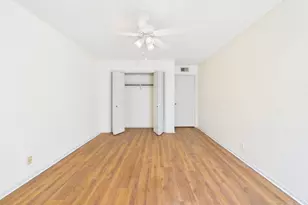 910 Duncan Ln, Austin, TX 78705 - Photo 25