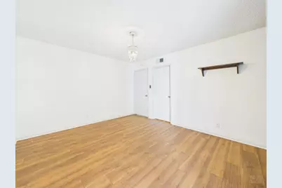 910 Duncan Lane #26, Austin, TX 78705 - Photo 7