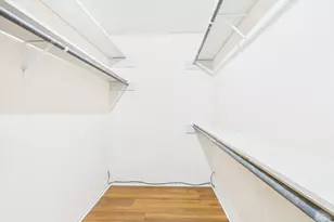 910 Duncan Ln, Austin, TX 78705 - Photo 5