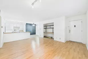 910 Duncan Ln, Austin, TX 78705 - Photo 13