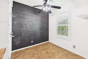 910 Duncan Ln, Austin, TX 78705 - Photo 15