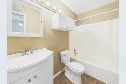 910 Duncan Lane #26, Austin, TX 78705 - Photo 11