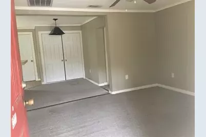 1100 Chihuahua Street, Lockhart, TX 78644 - Photo 3