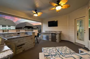 157 Firethorn Dr, Buda, TX 78610 - Photo 33