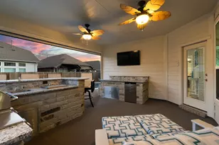 157 Firethorn Dr, Buda, TX 78610 - Photo 33