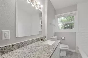 6301 Arnold Dr, Austin, TX 78723 - Photo 19