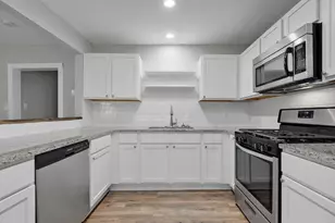 6301 Arnold Dr, Austin, TX 78723 - Photo 9