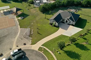 220 Angela Dr, Liberty Hill, TX 78642 - Photo 19