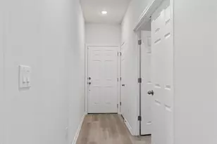 5310 Mulberry Grove Ln, Austin, TX 78723 - Photo 5