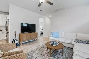 5310 Mulberry Grove Ln, Austin, TX 78723 - Photo 9