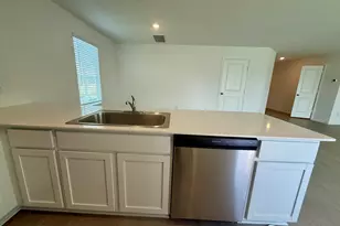 128 Ghost Stories Wy, Hutto, TX 78634 - Photo 9