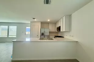 128 Ghost Stories Wy, Hutto, TX 78634 - Photo 5