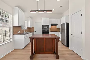 38 Cypress Knee Ln, Austin, TX 78734 - Photo 7