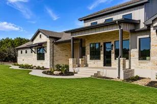 209 Burnet Oaks Dr, Burnet, TX 78611 - Photo 1