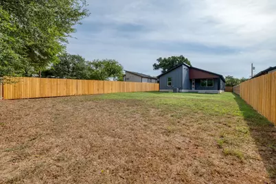 202 Washington Street, Elgin, TX 78621 - Photo 25