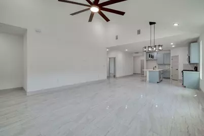 202 Washington Street, Elgin, TX 78621 - Photo 11