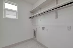 202 Washington St, Elgin, TX 78621 - Photo 23