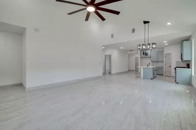 202 Washington Street, Elgin, TX 78621 - Photo 11