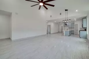 202 Washington St, Elgin, TX 78621 - Photo 11