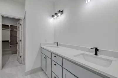 202 Washington Street, Elgin, TX 78621 - Photo 15