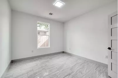 202 Washington Street, Elgin, TX 78621 - Photo 19