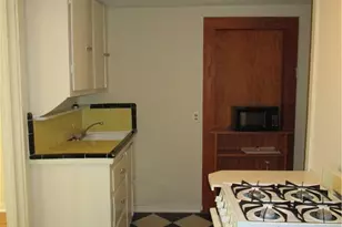 908 W 22nd St, Austin, TX 78705 - Photo 3