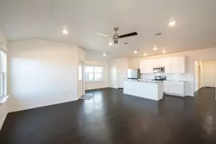 608 Double Vision Rd, Jarrell, TX 76537 - Photo 5