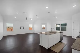 608 Double Vision Rd, Jarrell, TX 76537 - Photo 3