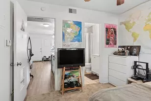 1010 W 23rd St, Austin, TX 78705 - Photo 7