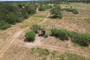 3200 Cattlemens Row, Lockhart, TX 78644 - Photo 5