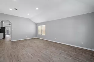 1083 Zeus Cir, Round Rock, TX 78665 - Photo 5