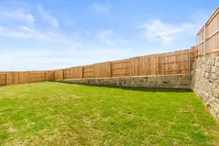 526 Rubber Tree Wy, Buda, TX 78610 - Photo 17