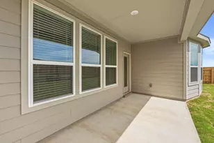 526 Rubber Tree Wy, Buda, TX 78610 - Photo 19