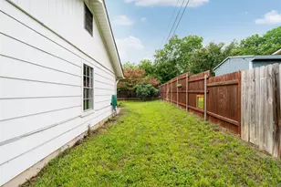 7303 Geneva Dr, Austin, TX 78723 - Photo 31