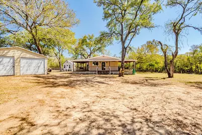 659 Fox Lane, Lockhart, TX 78644 - Photo 5