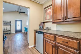 659 Fox Ln, Lockhart, TX 78644 - Photo 13