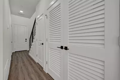 104 Creekside Trail #303, Kyle, TX 78640 - Photo 5