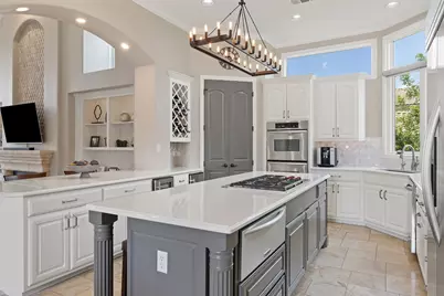 25616 Kahala Sunset Court, Spicewood, TX 78669 - Photo 17