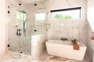 6100 Gena Ct, Austin, TX 78757 - Photo 15