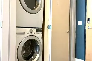 1601 E Cesar Chavez St, Austin, TX 78702 - Photo 11