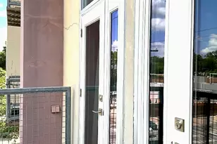 1601 E Cesar Chavez St, Austin, TX 78702 - Photo 17