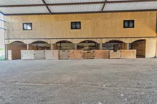 1701 Co Rd 466, Elgin, TX 78621 - Photo 29