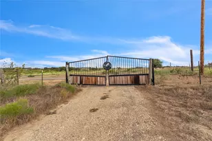 1701 Co Rd 466, Elgin, TX 78621 - Photo 3